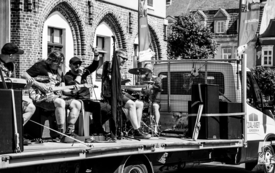 Galeria aktualności Piknik Motocyklowo-Rockowy &bdquo;SŁONINA 2025&rdquo; &ndash; moc silnik&oacute;w i rockowego brzmienia w Trzebiatowie! 94