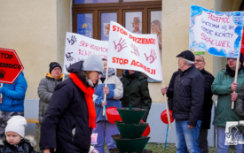 Galeria aktualności Marsz &bdquo;Przemoc rodzi przemoc &ndash; przerwij łańcuch&rdquo; przeszedł ulicami Trzebiatowa 4