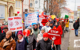 Galeria aktualności Marsz &bdquo;Przemoc rodzi przemoc &ndash; przerwij łańcuch&rdquo; przeszedł ulicami Trzebiatowa 30