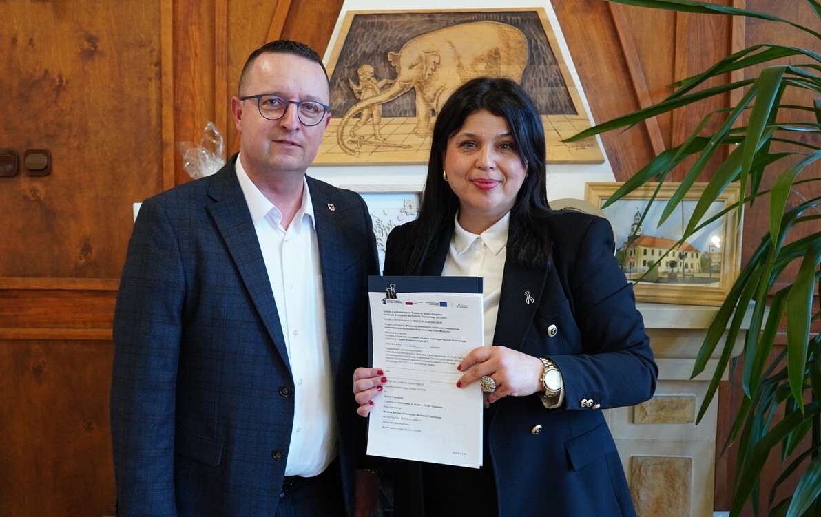 Zdjęcie do Powstanie brakujący odcinek ścieżki rowerowej Roby&ndash;Mrzeżyno. Umowa o dofinansowanie podpisana!