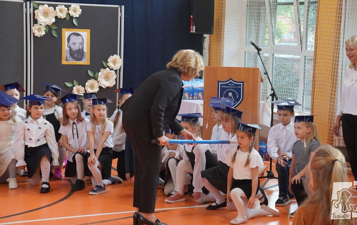 Zdjęcie do Ślubowanie pierwszoklasist&oacute;w w SP1 i SP2 w Trzebiatowie! &nbsp;&nbsp;