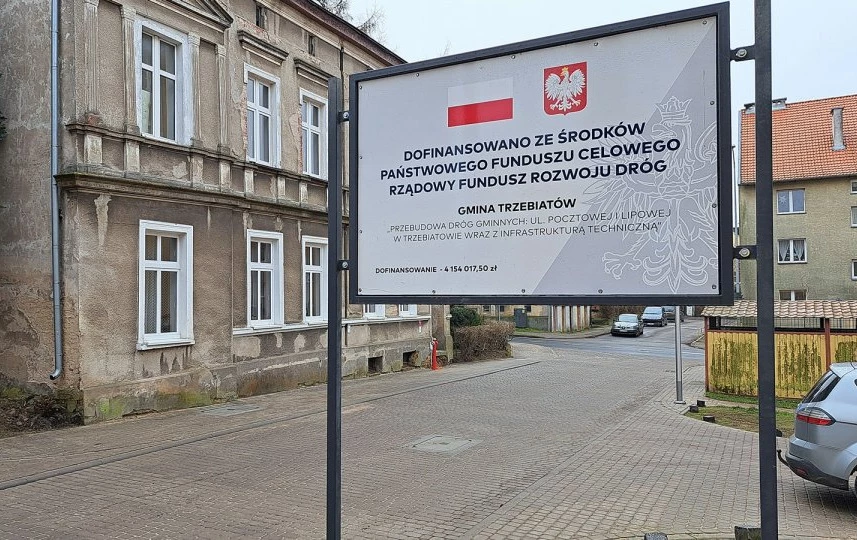 Zdjęcie do Oficjalne zakończenie inwestycji w&nbsp;Trzebiatowie. Ulice Pocztowa i&nbsp;Lipowa po przebudowie