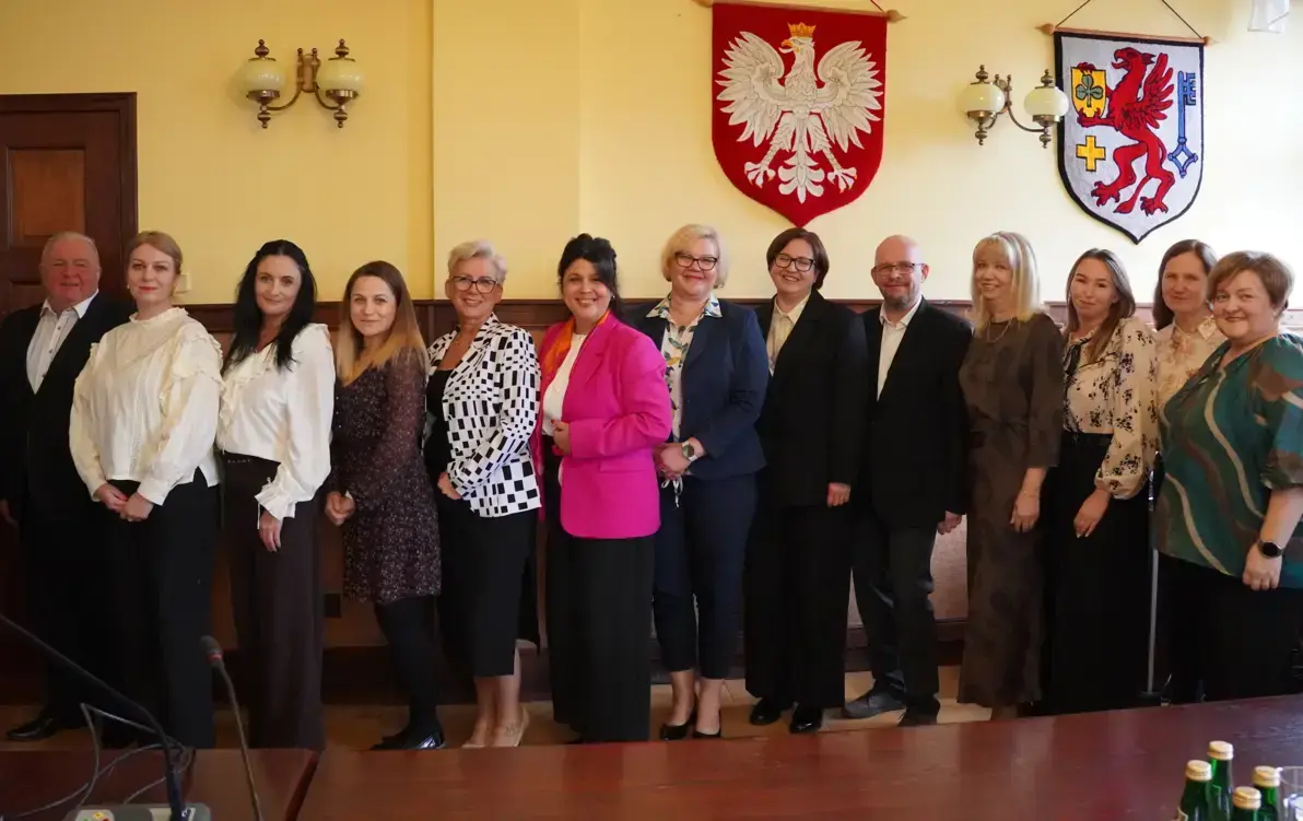 Zdjęcie do Nagrody z okazji Dnia Edukacji Narodowej.